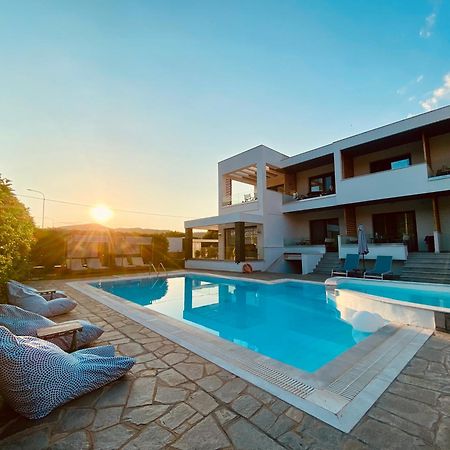 Aelia Living Aparthotel Stavros  Exterior photo